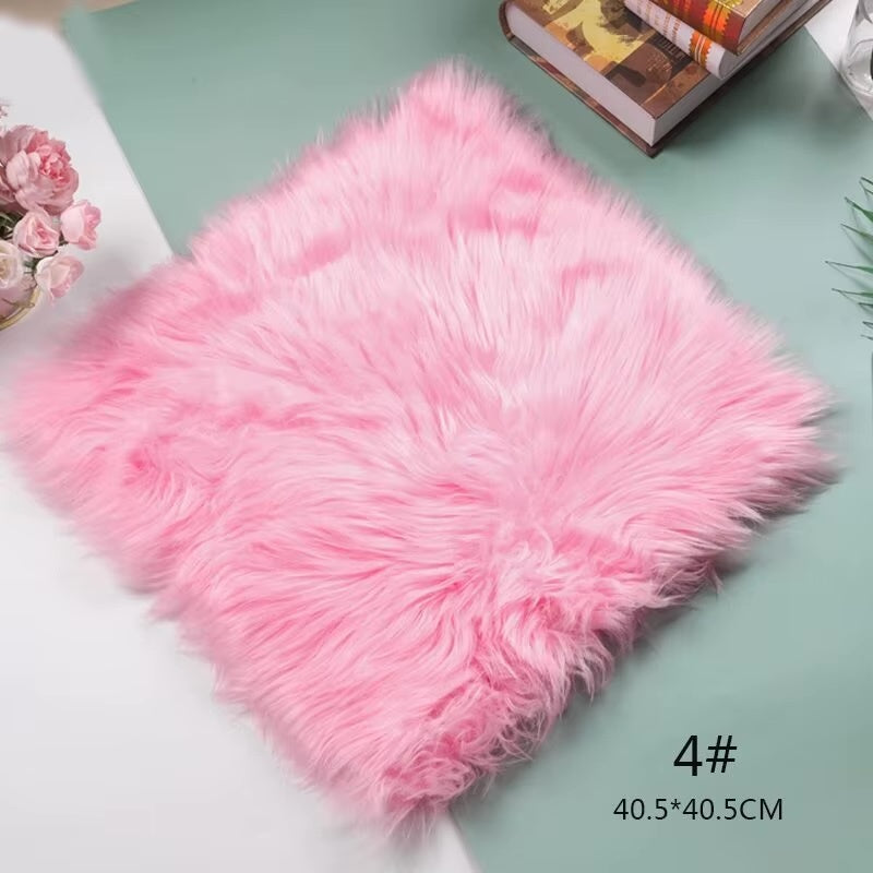 PHOTO PUFFY FUR MAT