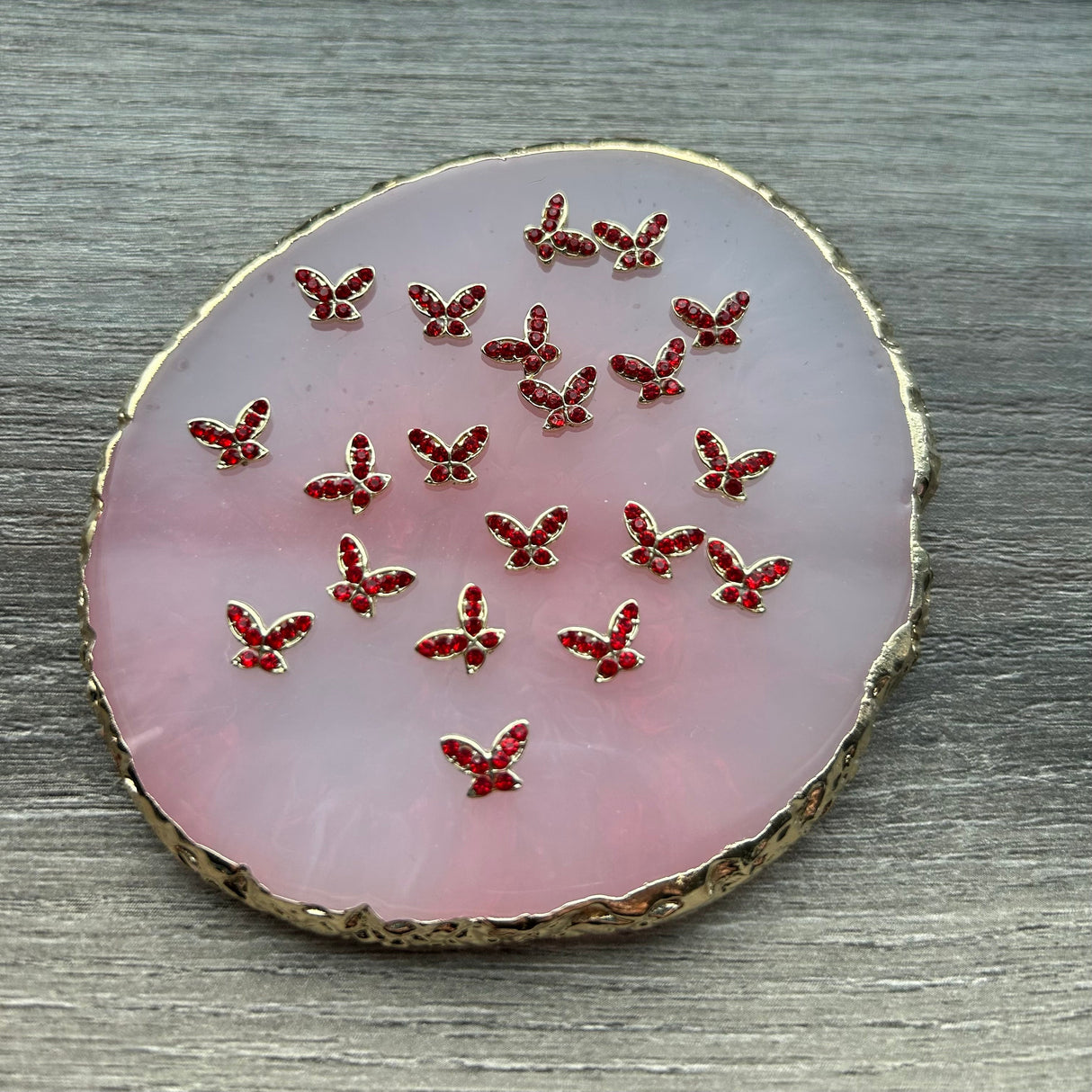 RED BUTTERFLY CHARM - BAG OF 20 PCS | 05