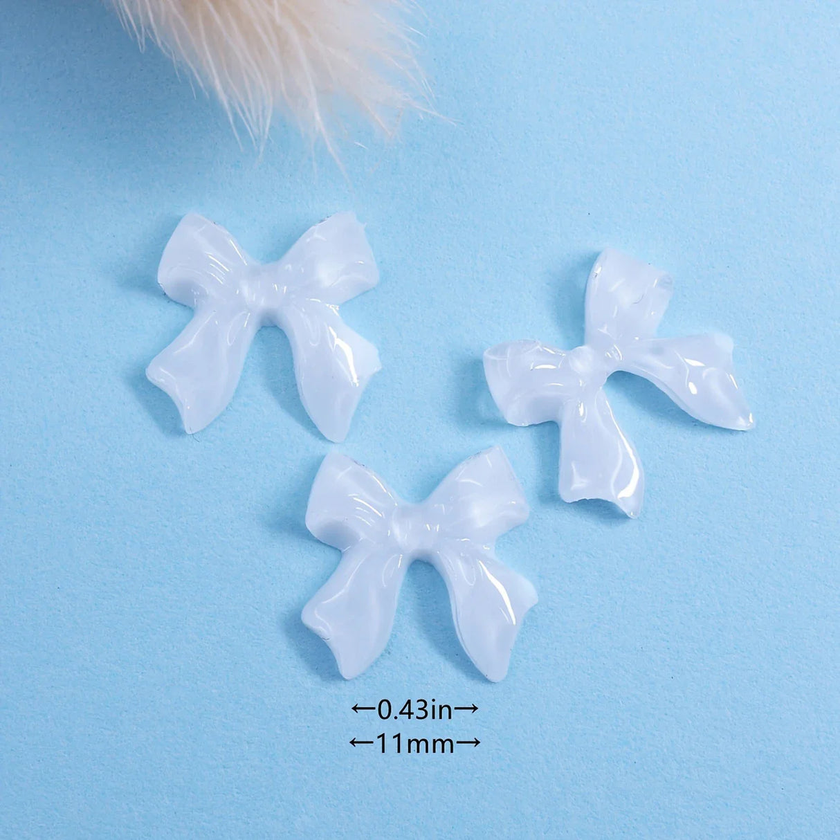 NAIL CHARM | WHITE BOW BAG